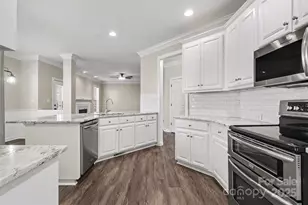 9529 Numenore Dr, Charlotte, NC 28269 - Photo 9