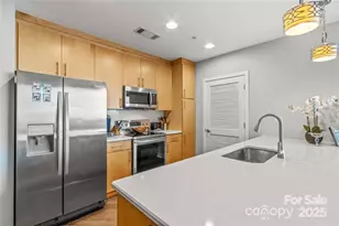 210 N Church St, Charlotte, NC 28202 - Photo 15