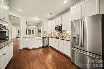 8407 Festival Way, Charlotte, NC 28215 - Photo 21