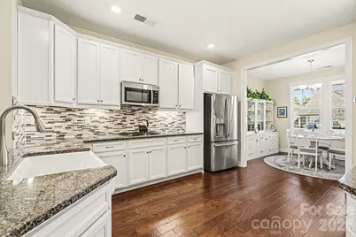 8407 Festival Way, Charlotte, NC 28215 - Photo 17