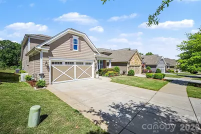 8407 Festival Way, Charlotte, NC 28215 - Photo 3