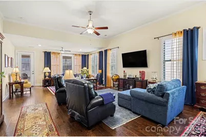 8407 Festival Way, Charlotte, NC 28215 - Photo 9