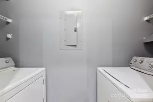 7325 Michaels Landing Dr, Charlotte, NC 28262 - Photo 13