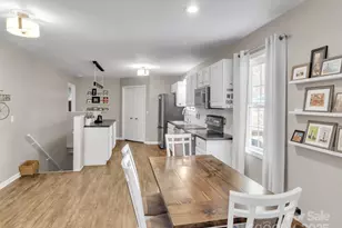 719 Pinewood Dr, Waynesville, NC 28786 - Photo 7