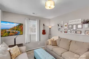 719 Pinewood Dr, Waynesville, NC 28786 - Photo 5