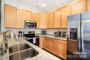 13529 Browhill Ln, Charlotte, NC 28278 - Photo 7