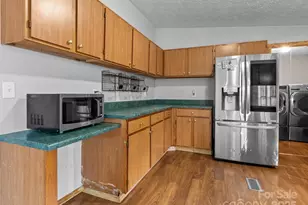 205 Kirk Way, Candler, NC 28715 - Photo 7