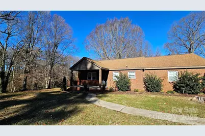 2524 Pickway Drive, Charlotte, NC 28269 - Photo 1