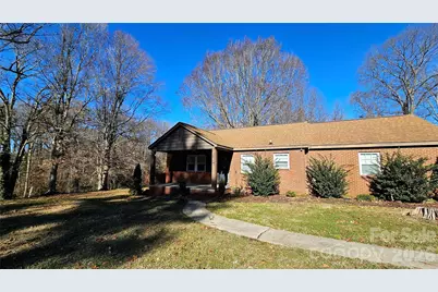 2524 Pickway Drive, Charlotte, NC 28269 - Photo 1