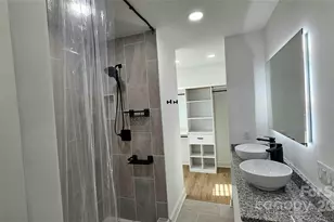 2524 Pickway Dr, Charlotte, NC 28269 - Photo 21