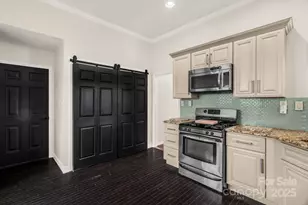 9924 Liberty Bell Ct, Charlotte, NC 28269 - Photo 5