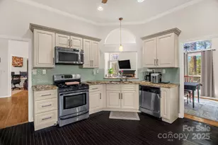 9924 Liberty Bell Ct, Charlotte, NC 28269 - Photo 3