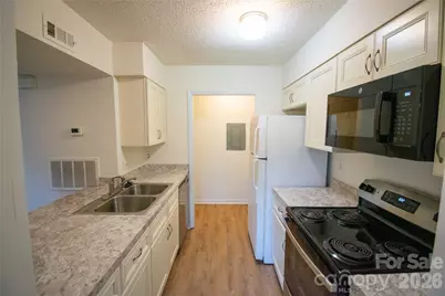 11042 Harrowfield Road, Charlotte, NC 28226 - Photo 9