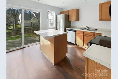 10840 Holly Ridge Boulevard, Charlotte, NC 28216 - Photo 9