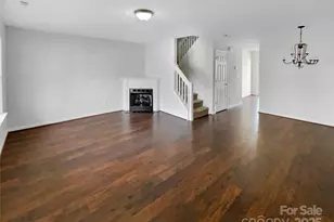 10840 Holly Ridge Blvd, Charlotte, NC 28216 - Photo 3