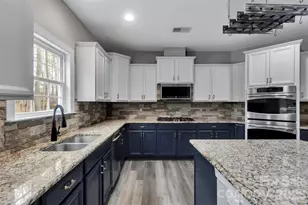 2507 Hamlet Ct, Matthews, NC 28105 - Photo 13