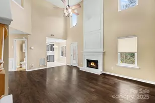 7625 Nicolette Ct, Charlotte, NC 28215 - Photo 9