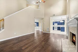 7625 Nicolette Ct, Charlotte, NC 28215 - Photo 7