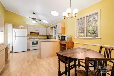 31 Covewood Road, Asheville, NC 28805 - Photo 15