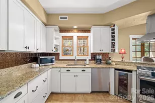 571 Terrys Gap Rd, Fletcher, NC 28732 - Photo 7