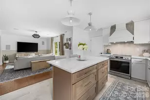 6040 Coatbridge Ln, Charlotte, NC 28212 - Photo 11