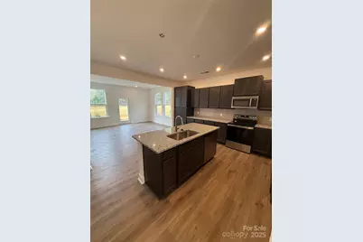 2234 Gladwyne Place, Charlotte, NC 28269 - Photo 5