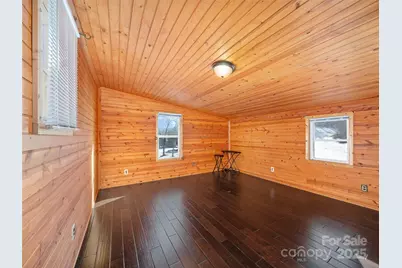 1115 Elk Wallow None, Bakersville, NC 28705 - Photo 21