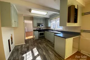 622 S Carolina Ave, Statesville, NC 28677 - Photo 19