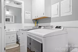 7039 Delisa Dr, Charlotte, NC 28214 - Photo 15