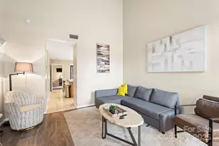 8039 Charter Oak Ln, Charlotte, NC 28226 - Photo 5