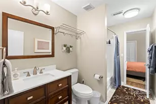 8039 Charter Oak Ln, Charlotte, NC 28226 - Photo 13