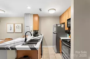 8039 Charter Oak Ln, Charlotte, NC 28226 - Photo 7