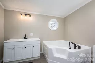 105 Lansdale Ave, Lincolnton, NC 28092 - Photo 23