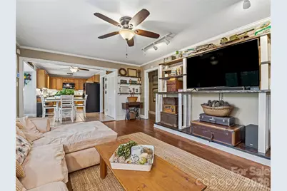 416 S Cherokee Avenue, Black Mountain, NC 28711 - Photo 11