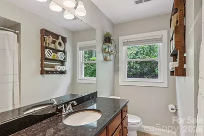 416 S Cherokee Avenue, Black Mountain, NC 28711 - Photo 15