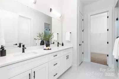 3884 12th Street NE, Hickory, NC 28601 - Photo 17