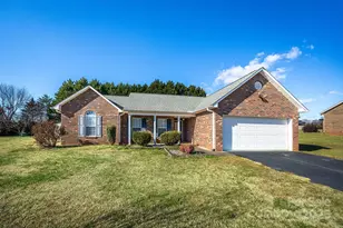 5045 Stetson Ln, Claremont, NC 28610 - Photo 5