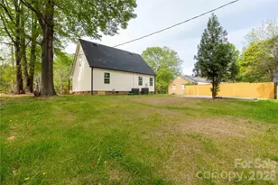 2425 Kershaw Camden Hwy, Lancaster, SC 29720 - Photo 29