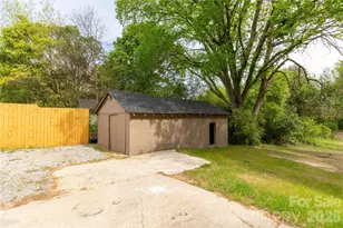 2425 Kershaw Camden Hwy, Lancaster, SC 29720 - Photo 31