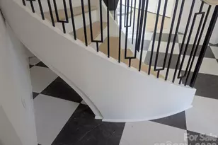 107 Lee Ln, Mars Hill, NC 28754 - Photo 11