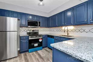 5810 Harris Grove Ln, Charlotte, NC 28212 - Photo 11