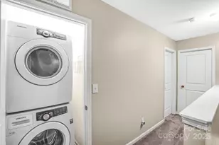 9026 Sharpes Cir, Charlotte, NC 28214 - Photo 27