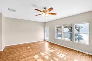 9026 Sharpes Cir, Charlotte, NC 28214 - Photo 17