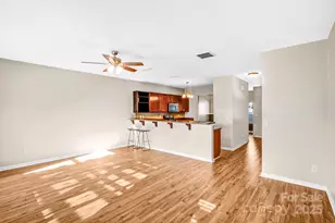 9026 Sharpes Cir, Charlotte, NC 28214 - Photo 15