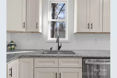 409 S Lyles Avenue, Landrum, SC 29356 - Photo 13