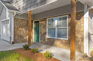 409 S Lyles Ave, Landrum, SC 29356 - Photo 5