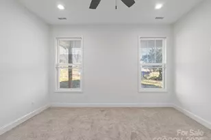 409 S Lyles Ave, Landrum, SC 29356 - Photo 19