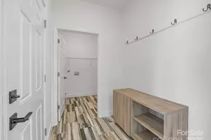 409 S Lyles Ave, Landrum, SC 29356 - Photo 15