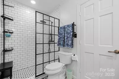 489 17th Avenue NE, Hickory, NC 28601 - Photo 23