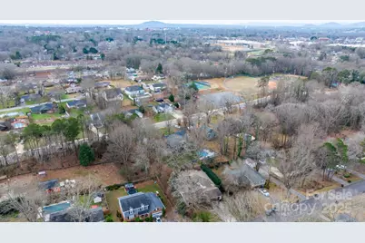 489 17th Avenue NE, Hickory, NC 28601 - Photo 47